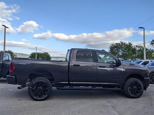 2025 RAM 2500 Big Horn Crew Cab 4x4 6'4' Box
