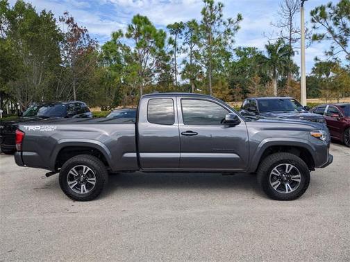 2017 Toyota Tacoma TRD Sport