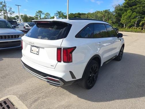 2023 Kia Sorento SX