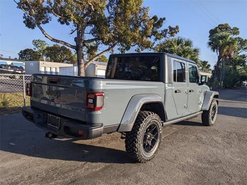 2026 Jeep Gladiator Willys 4x4