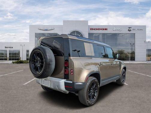 Gondwana Stone Metallic 2025 Land Rover Defender 110 P300