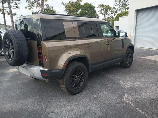Gondwana Stone Metallic 2025 Land Rover Defender 110 P300