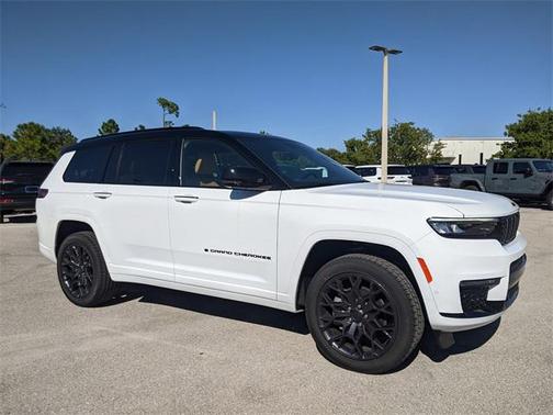 2025 Jeep Grand Cherokee L Summit Reserve