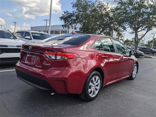2024 Toyota Corolla Hybrid SE