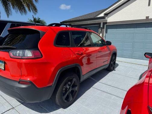 Spitfire Orange Clearcoat 2021 Jeep Cherokee Latitude Plus