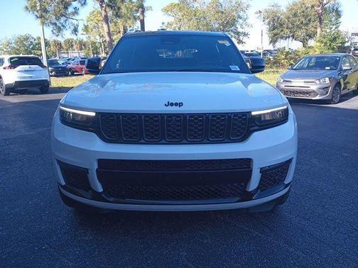 Bright White Clearcoat 2025 Jeep Grand Cherokee L Summit Reserve