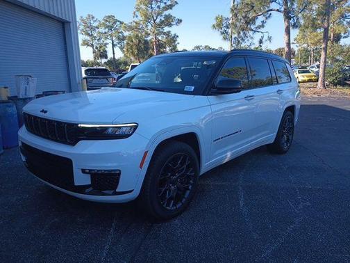 Bright White Clearcoat 2025 Jeep Grand Cherokee L Summit Reserve