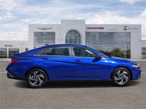 2025 Hyundai ELANTRA SEL