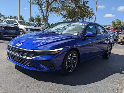 2025 Hyundai ELANTRA SEL