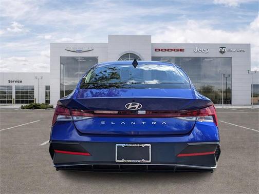 2025 Hyundai ELANTRA SEL