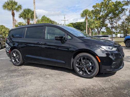 2026 Chrysler Pacifica Limited
