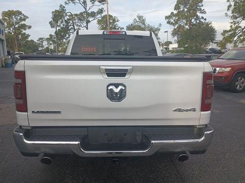 Ivory White Tri-Coat Pearlcoat 2022 RAM 1500 Laramie