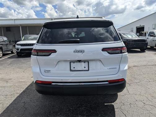 2025 Jeep Grand Cherokee L Laredo