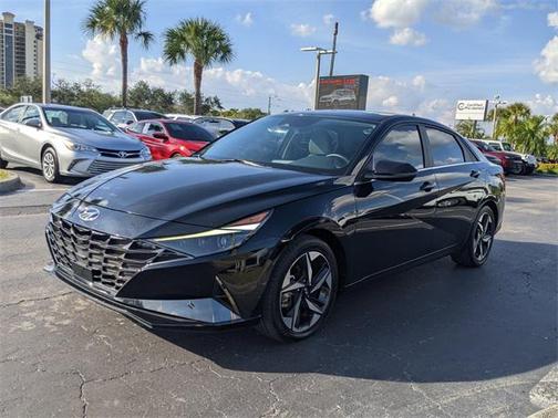 2023 Hyundai ELANTRA Limited