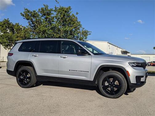 2025 Jeep Grand Cherokee L Altitude