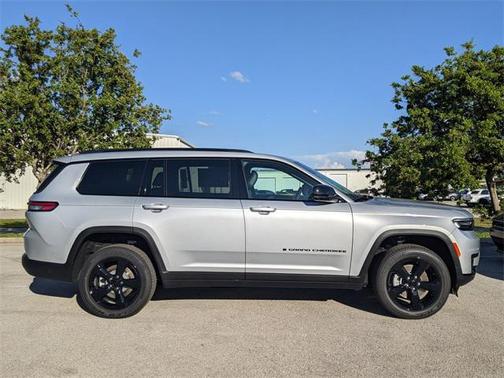 2025 Jeep Grand Cherokee L Altitude