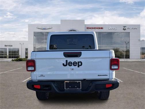 2026 Jeep Gladiator Sahara 4x4