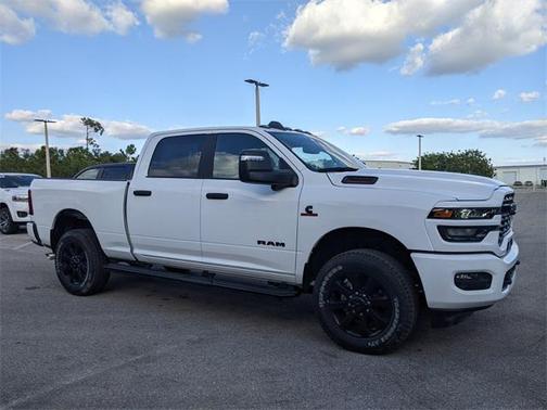 2025 RAM 2500 Big Horn Crew Cab 4x4 6'4' Box