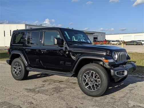 2025 Jeep Wrangler 4-Door Sahara 4x4