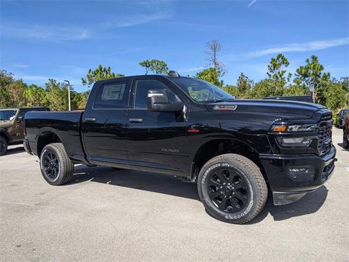 2025 RAM 2500 Big Horn Crew Cab 4x4 6'4' Box