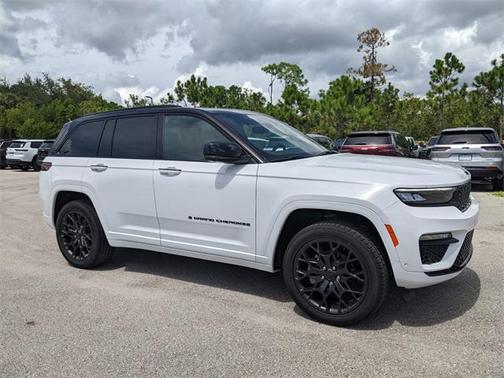2025 Jeep Grand Cherokee Summit