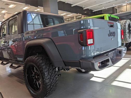 2026 Jeep Gladiator Sport