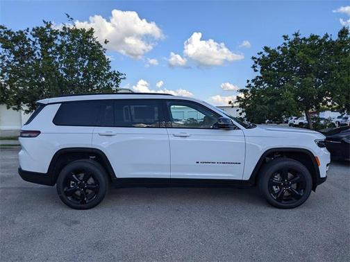 2025 Jeep Grand Cherokee L Altitude