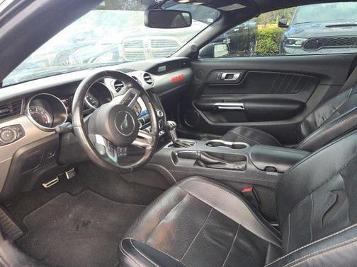 2019 Ford Mustang EcoBoost Premium