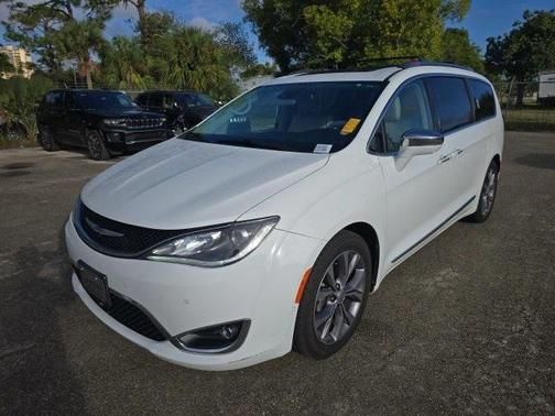 2020 Chrysler Pacifica Limited