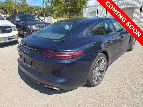 2018 Porsche Panamera 4