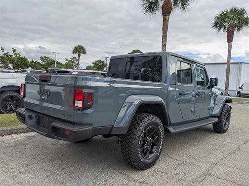 2025 Jeep Gladiator High Tide