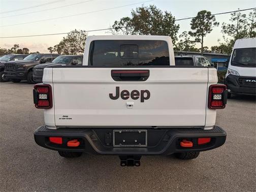 2026 Jeep Gladiator Mojave 4x4