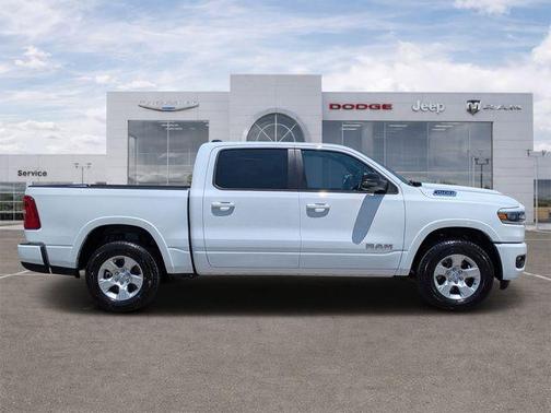Bright White Clearcoat 2026 RAM 1500 Big Horn/Lone Star