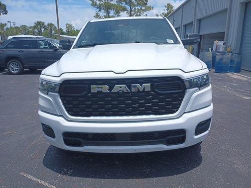 Bright White Clearcoat 2026 RAM 1500 Big Horn/Lone Star