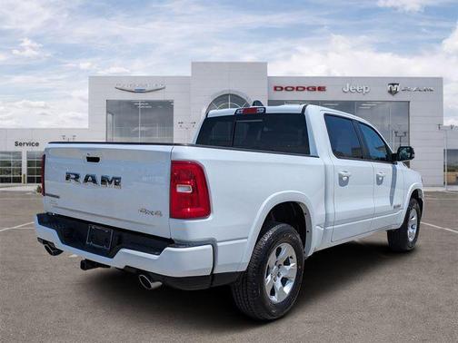 Bright White Clearcoat 2026 RAM 1500 Big Horn/Lone Star