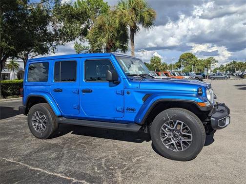 2025 Jeep Wrangler 4-Door Sahara 4x4