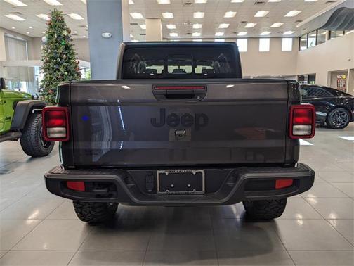 2026 Jeep Gladiator Sport