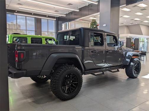 2026 Jeep Gladiator Sport