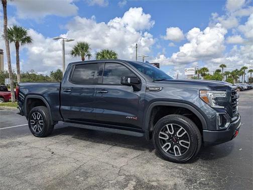 2021 GMC Sierra 1500 AT4