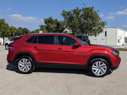2022 Volkswagen Atlas Cross Sport 3.6L V6 SE w/Technology