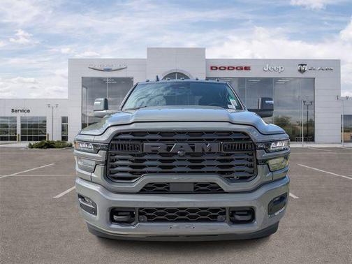 Ceramic Gray Clearcoat 2026 RAM 3500 Big Horn Crew Cab 4x4 8' Box