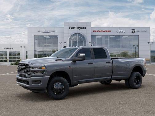 Ceramic Gray Clearcoat 2026 RAM 3500 Big Horn Crew Cab 4x4 8' Box