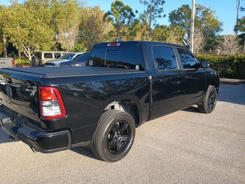 Diamond Black Crystal Pearlcoat 2021 RAM 1500 Big Horn/Lone Star