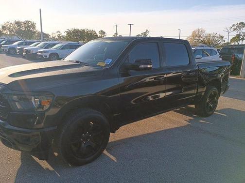 Diamond Black Crystal Pearlcoat 2021 RAM 1500 Big Horn/Lone Star
