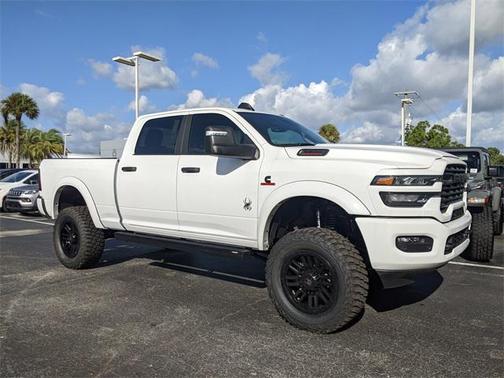 2025 RAM 2500 Big Horn Crew Cab 4x4 6'4' Box
