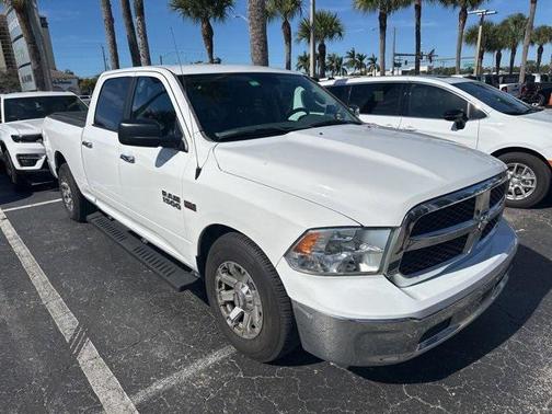 2017 RAM 1500 SLT