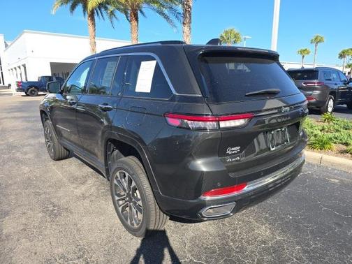 2023 Jeep Grand Cherokee Overland