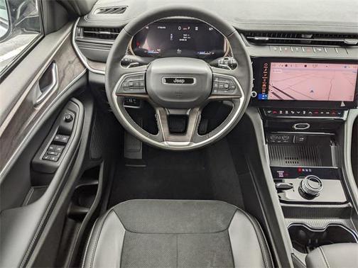 2026 Jeep Grand Cherokee L Altitude