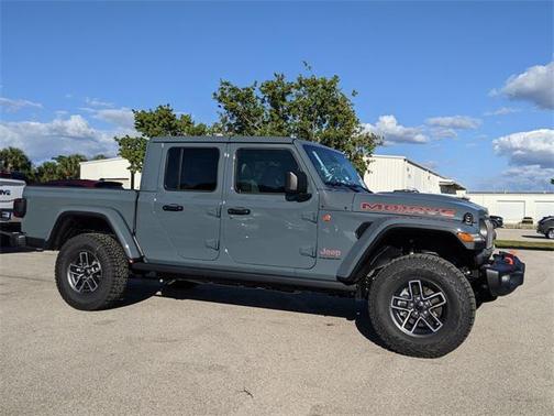 2025 Jeep Gladiator Mojave X