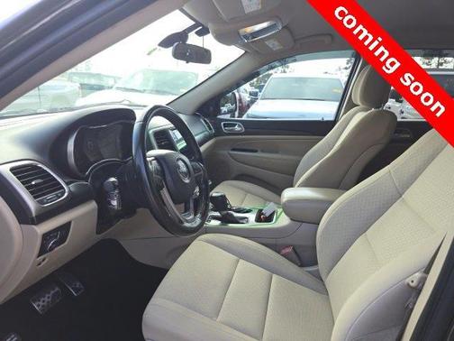 2020 Jeep Grand Cherokee Laredo